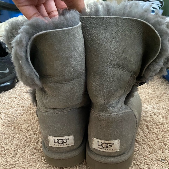 Ugg Boots - Picture 1 of 3